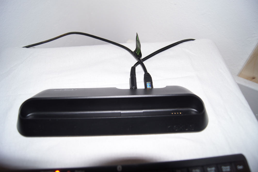 Nexus 7: Dock (Bild: n-droid.de) Nexus 7: Dock (Bild: n-droid.de)