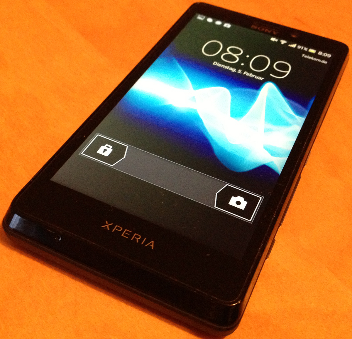 Xperia T Front