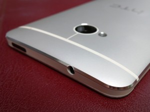 HTC One Ein Aus IrDA Klinke Bild N Droid.de
