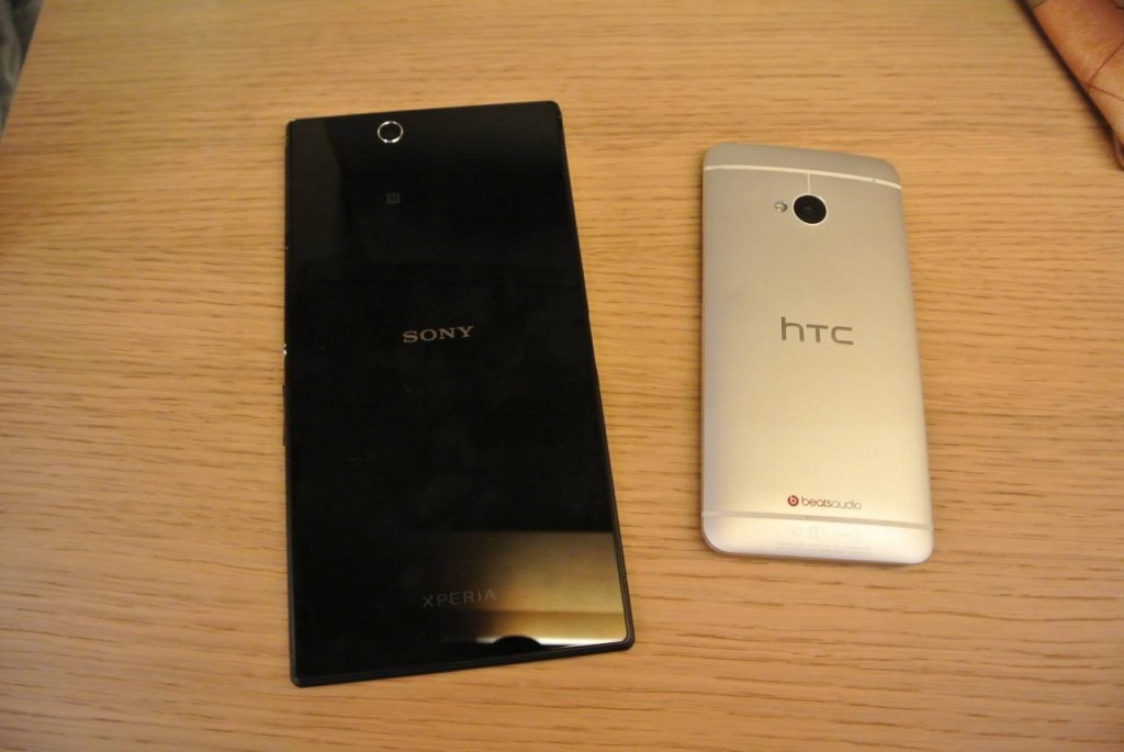 Sony Xperia Z Ultra vs. HTC One (Bild: HDBlog)