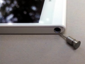 Huawei Ascend P6 - Audioeingang Stecker (Bild: N-Droid.de)