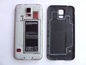 Samsung Galaxy S5 Akkufach (Bild: N-Droid.de)