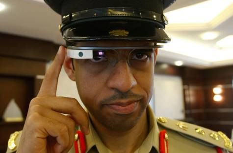 Dubai Polizei testet Google Glass (Bild via frandroid)