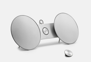 Jep, das sind Lautsprecher. Exzentrisches Design und exzellenter Klang sind Markenzeichen von B&O. (Bild: B&O)